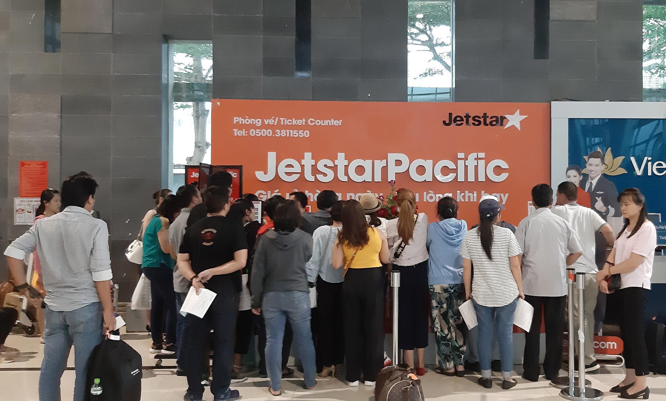 Máy bay Jetstar delay ảnh 2 May bay Jetstar delay anh 2