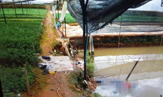 Doi nam nu chet duoi ho nuoc anh 1