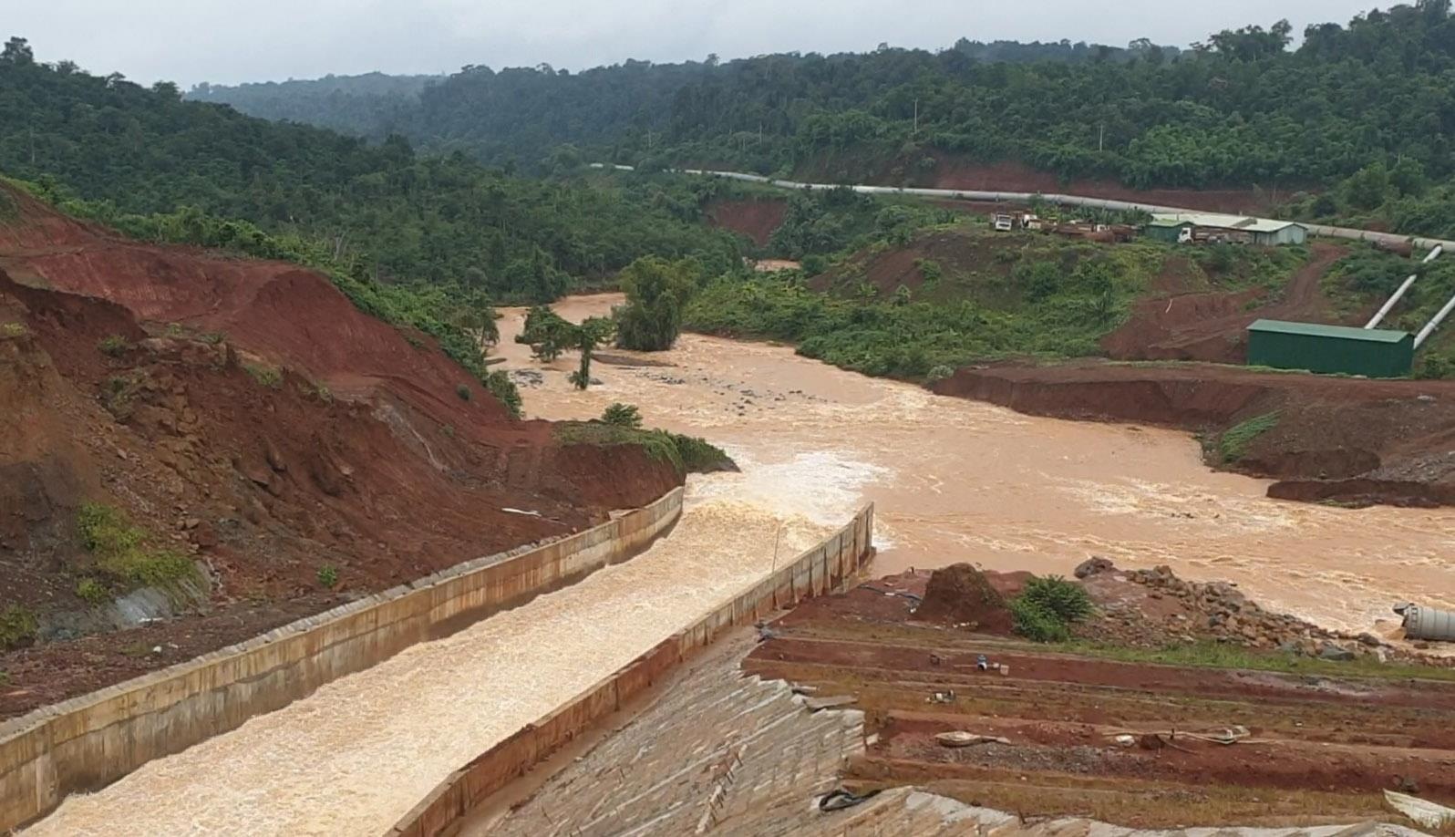 Dap thuy dien Dak Kar nguy co vo anh 7