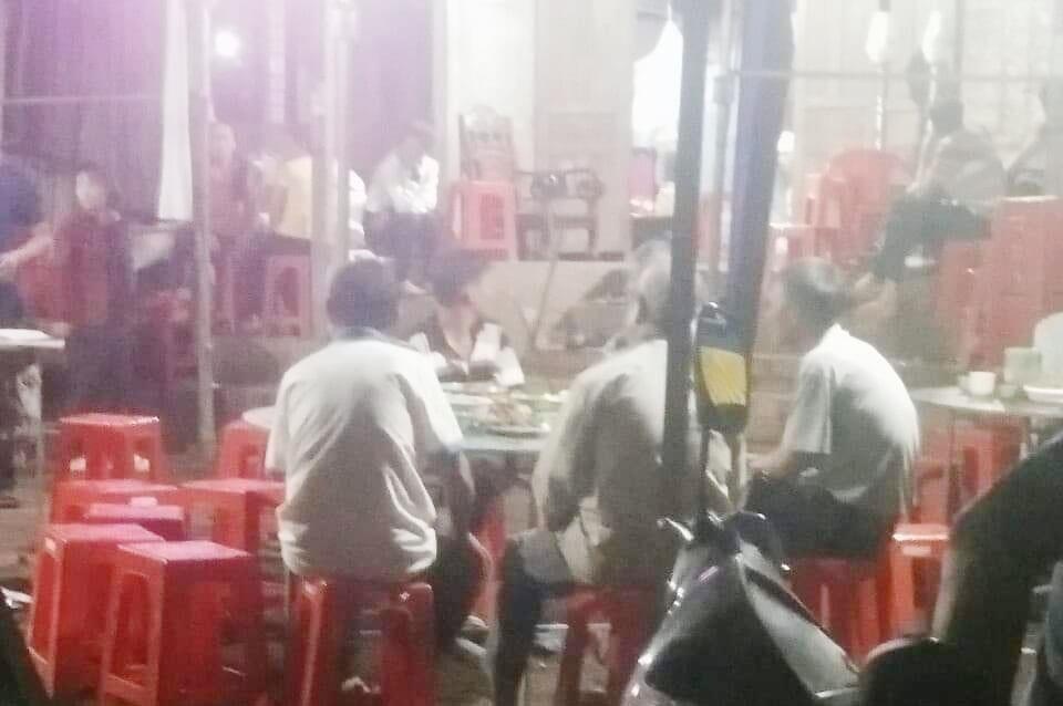 Người đàn ông tử vong trước nhà ảnh 1 Nguoi dan ong tu vong truoc nha anh 1