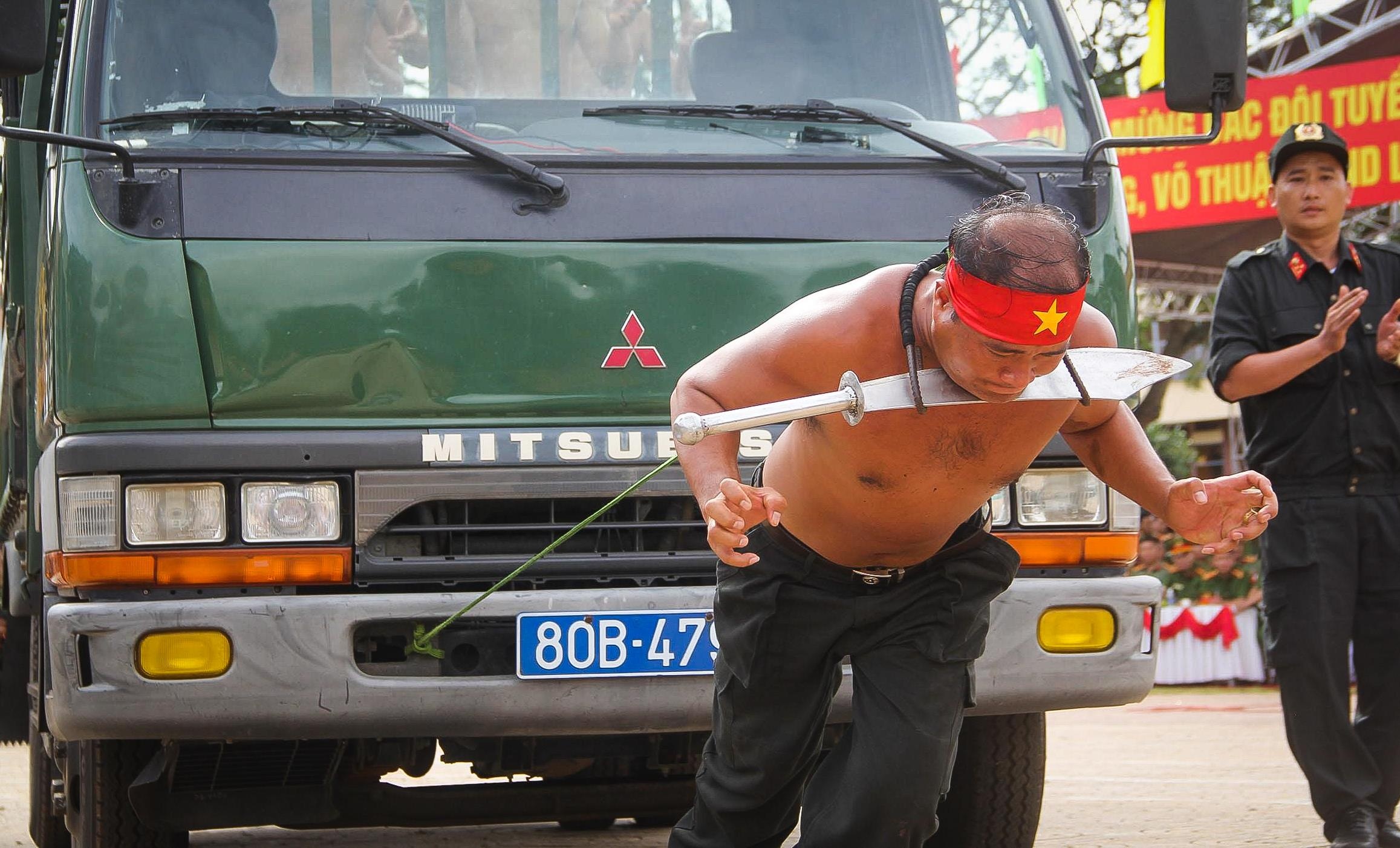 Dien tap chong khung bo o dak lak anh 11