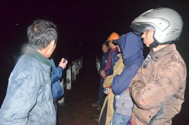 Ho chua thuy loi de doa vo trong dem, nhieu ho dan phai di doi hinh anh