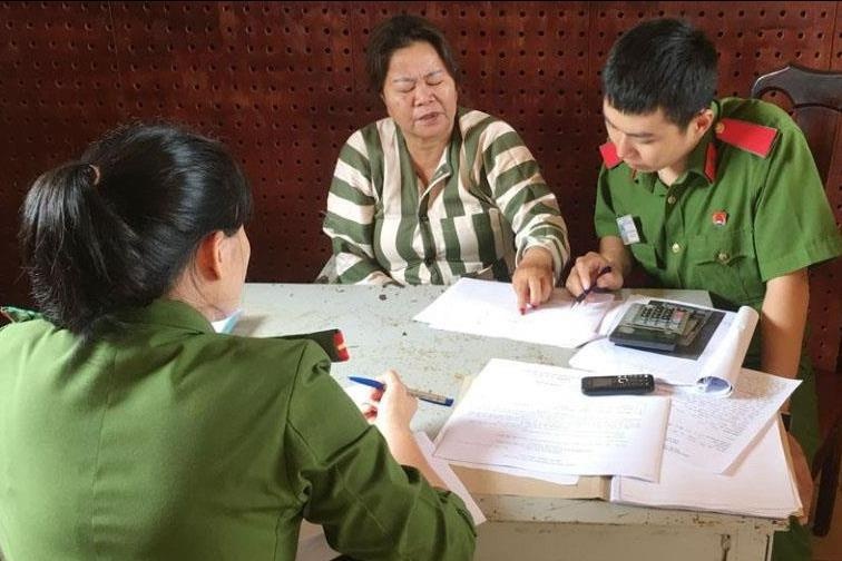 Pha duong day ghi so de qua mang xa hoi hinh anh