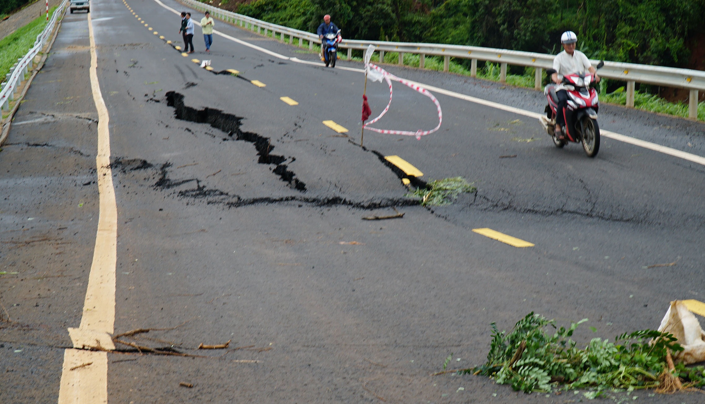 Dinh chi cac ca nhan lien quan vu duong tranh 250 ty sut lun hinh anh