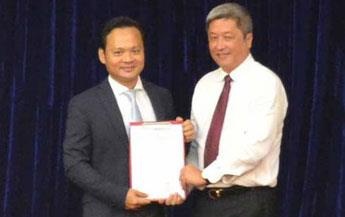 Con trai Bo truong Y te lam Pho vien truong Vien Pasteur TP.HCM hinh anh