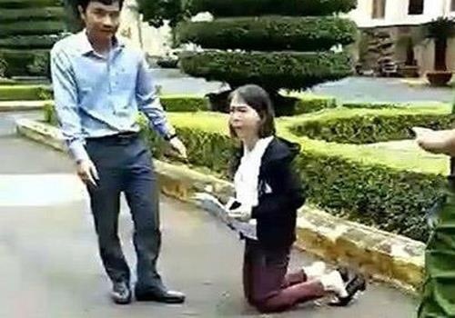 Ket luan vu giao vien bi dieu chuyen, quy goi truoc tru so UBND tinh hinh anh