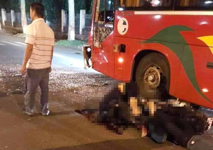 Chien si cong an nghia vu tu vong khi va cham voi oto khach hinh anh