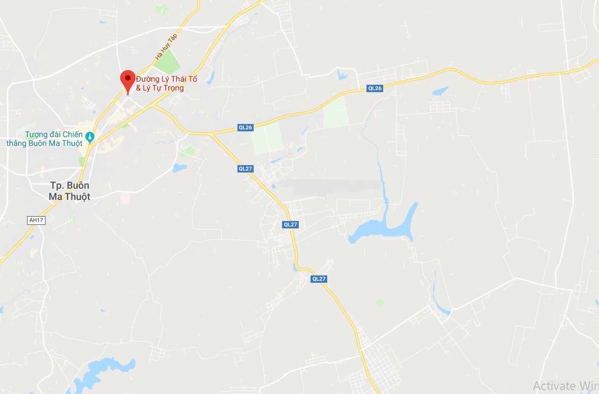 Xe máy tông ôtô khách ảnh 2 Xe may tong oto khach anh 2