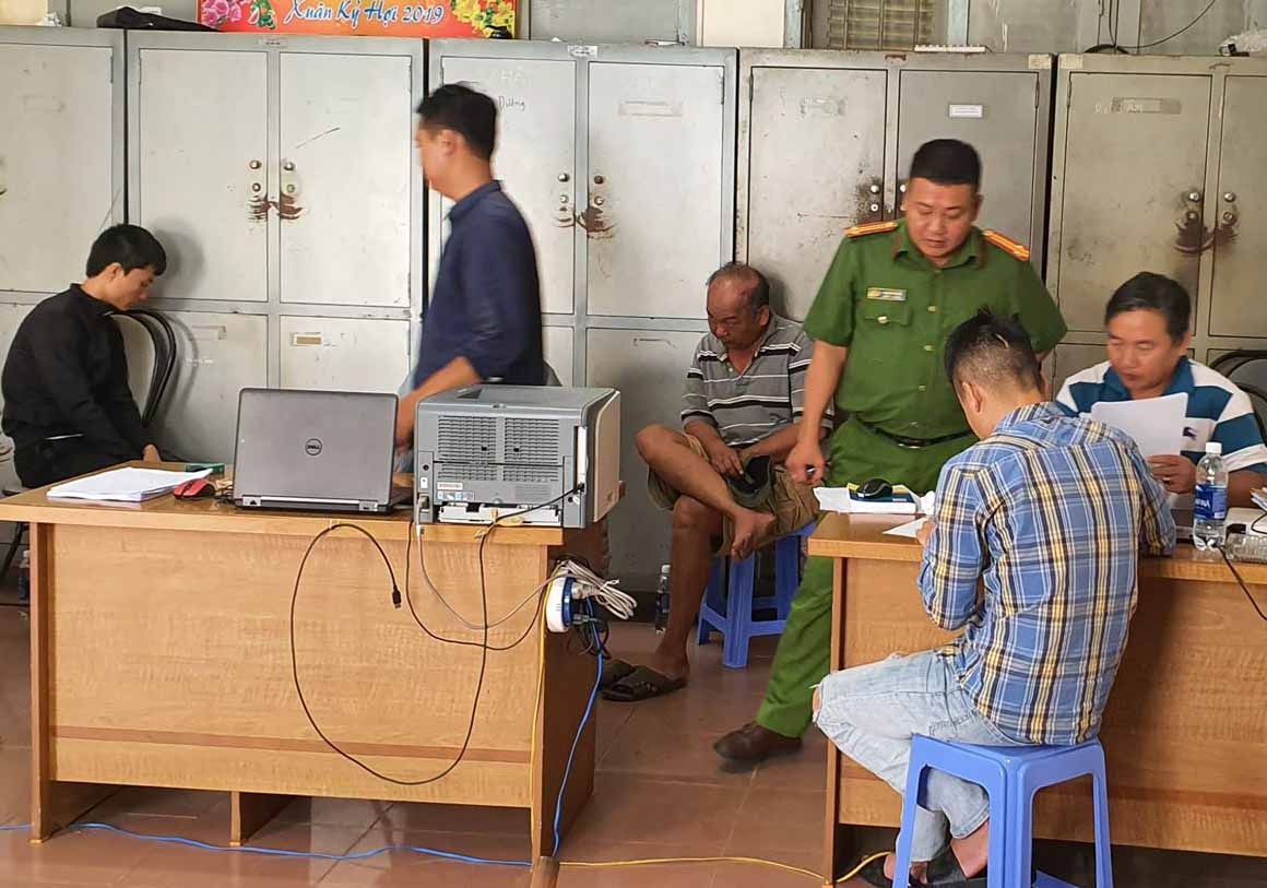 Đột kích sòng bạc  ảnh 1 Dot kich song bac anh 1