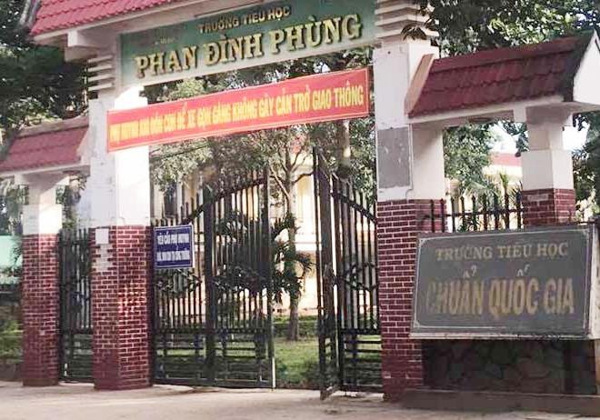 Phu huynh gui don den Bo GD&DT to truong lam thu hinh anh