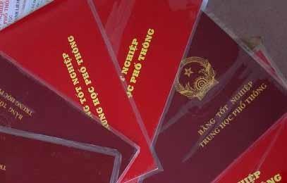 Cach chuc nu pho phong Tinh uy Dak Lak dung bang cap 3 gia hinh anh