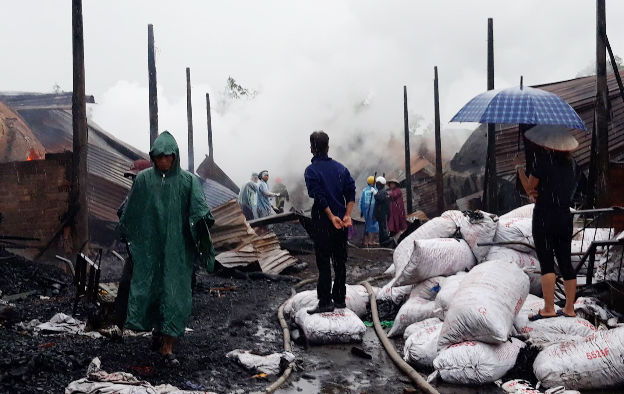 Chay 9 lo than anh 1