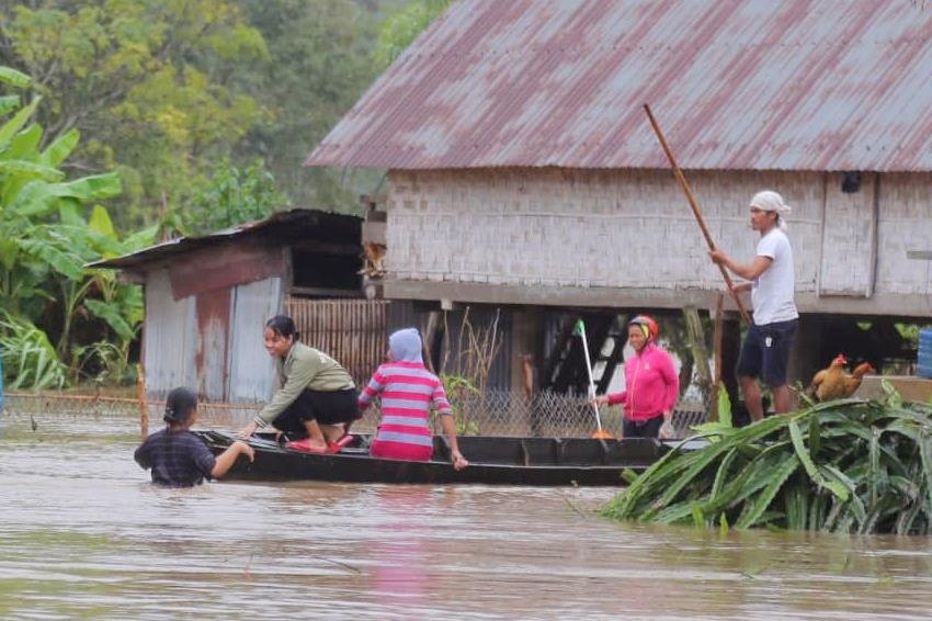 Hang tram ngoi nha ngap sau sau bao so 6 hinh anh