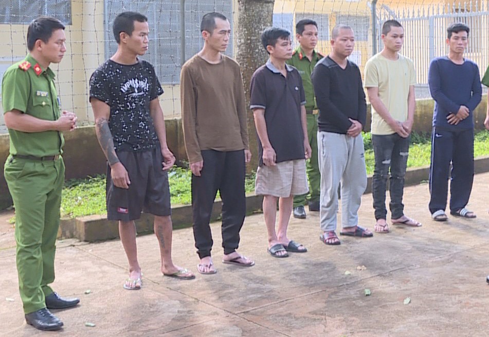 Nhom trom xe SH lien tinh anh 1