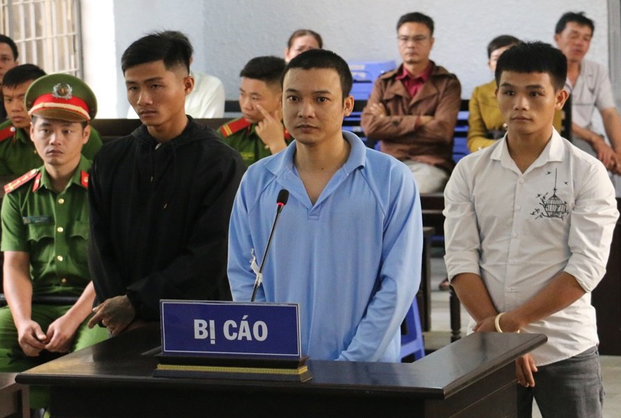 Đâm chết bạn khi hát karaoke ảnh 1 Dam chet ban khi hat karaoke anh 1