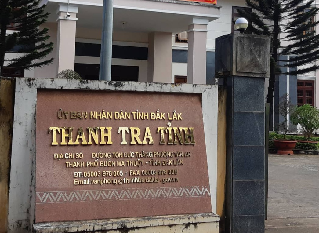 Can bo Thanh tra tinh Dak Lak bi bat vi danh bac hinh anh