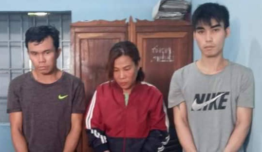 Bat 3 nguoi cung cap hon 14 tan thit cho ra thi truong hinh anh