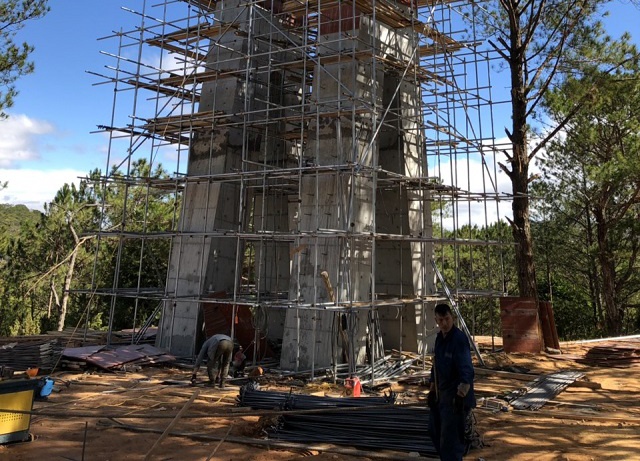 Dinh chi xay cau kinh trai phep tai thung lung Tinh yeu hinh anh