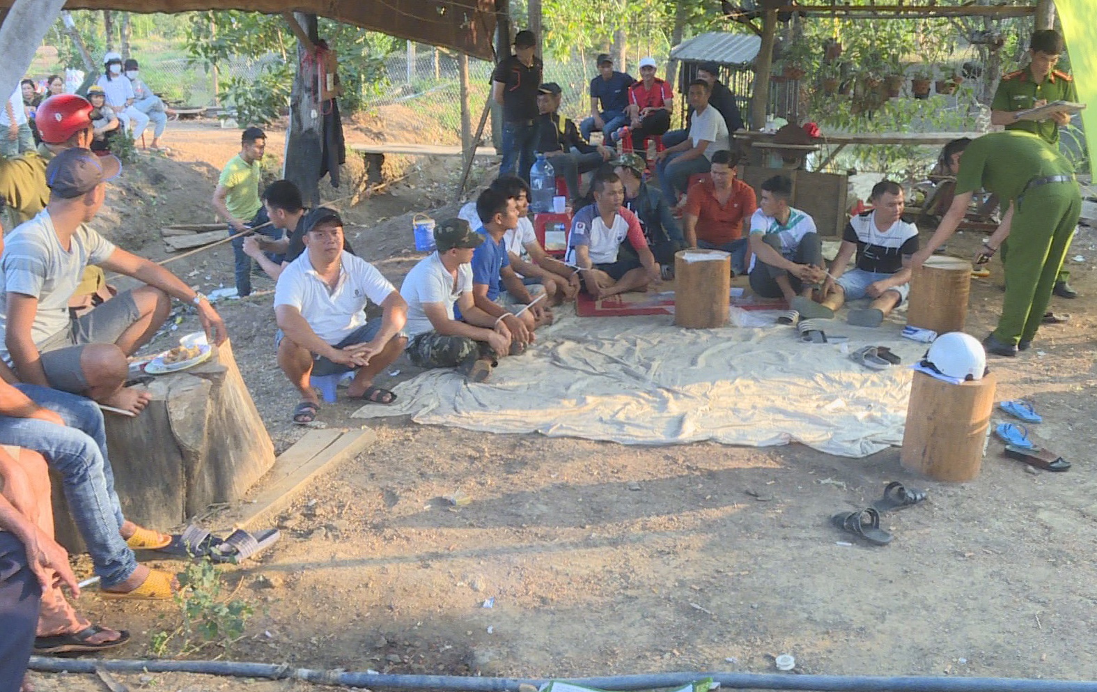 Diem danh bac dip Tet anh 2