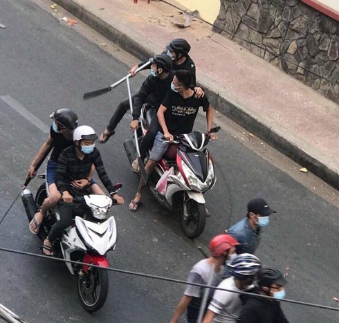 Trai lang hon chien khien mot nguoi chet hinh anh