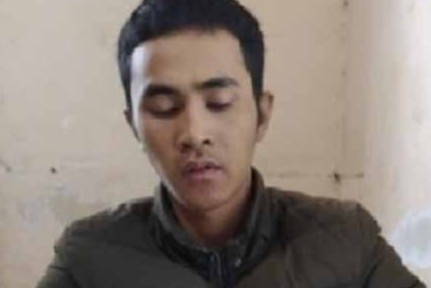 Vet thuong o tay vach mat ke sat hai co gai hinh anh