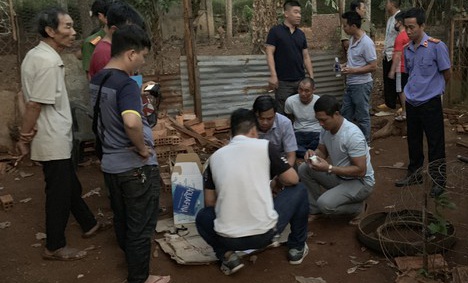 Mua ma tuy ban cho ban tu anh 1