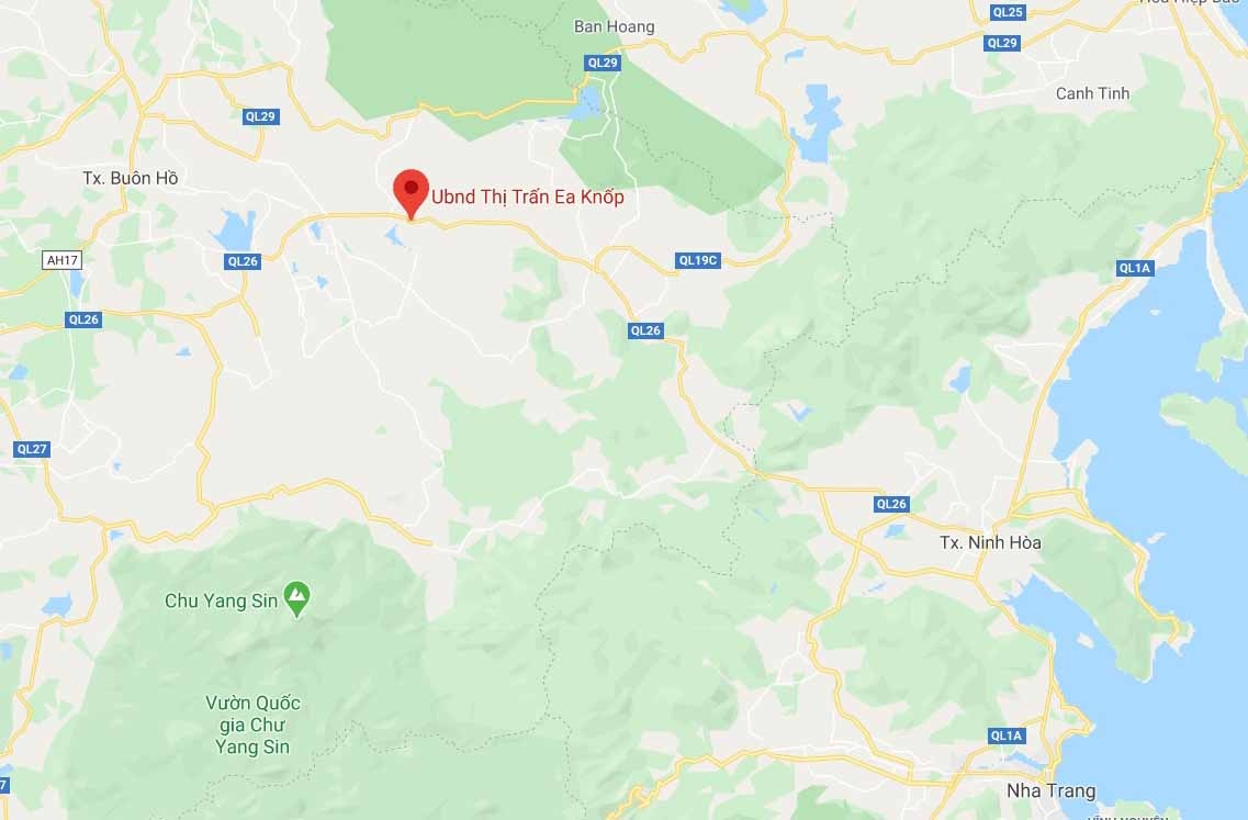 To truong dan pho danh nhau anh 1