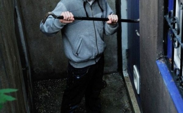 Trom tien cua ban cung phong cach ly hinh anh