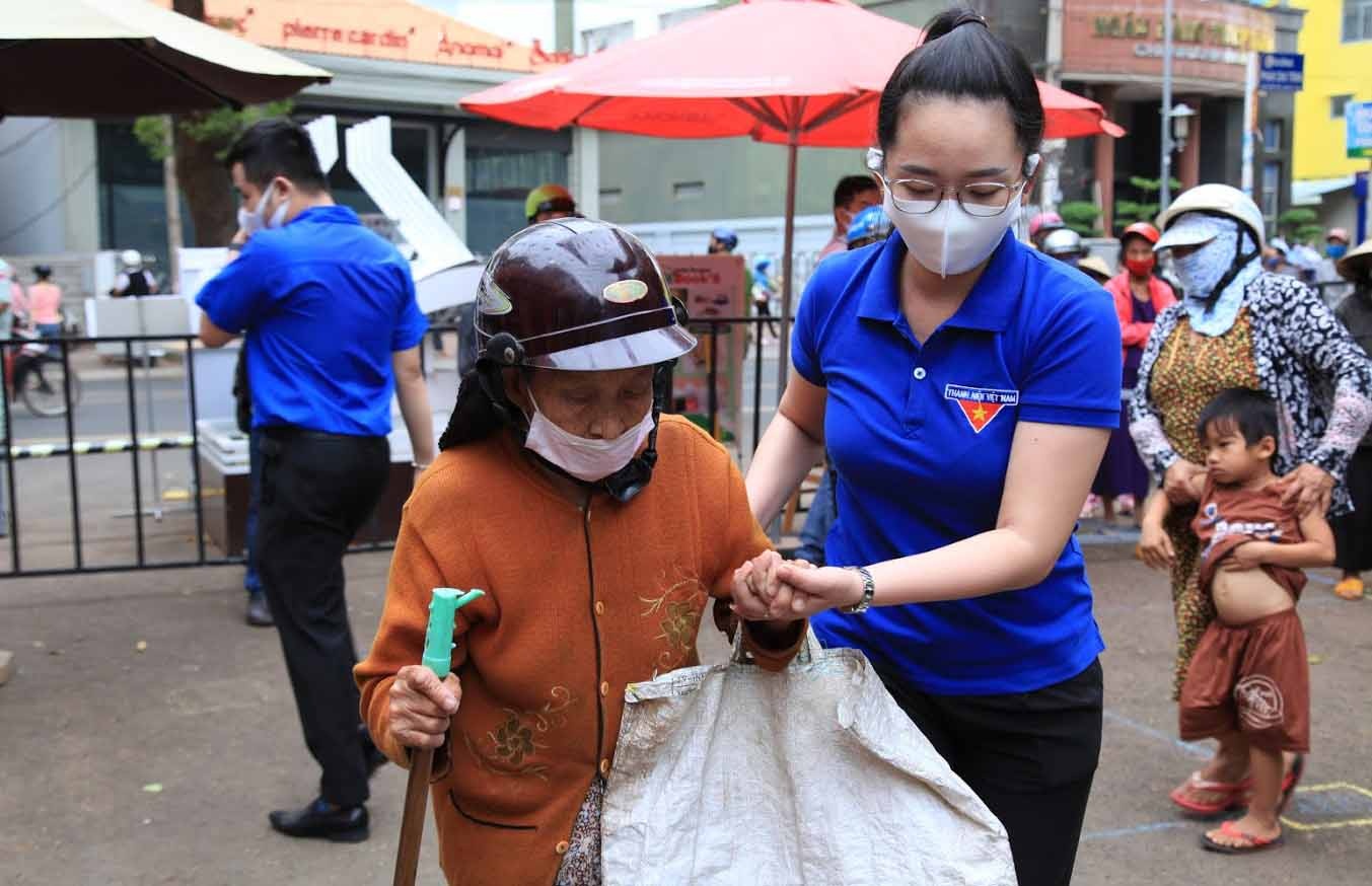 ATM gao ho tro nguoi ngheo anh 5