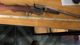 Vo cung con trai ban chet chong anh 2