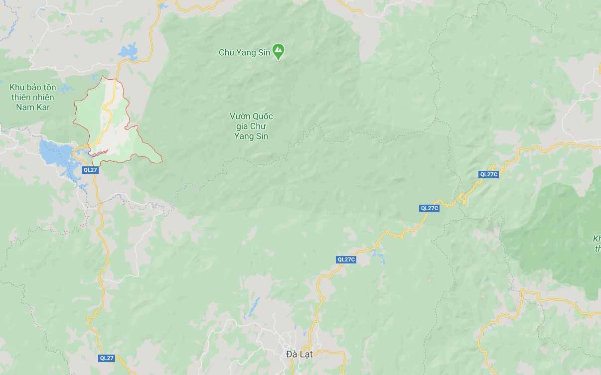 Xe khach boc chay anh 2