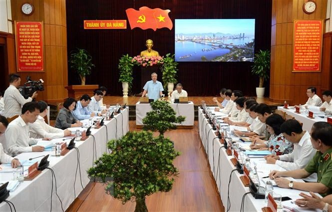 Thuong truc Ban Bi thu lam viec voi Da Nang anh 1