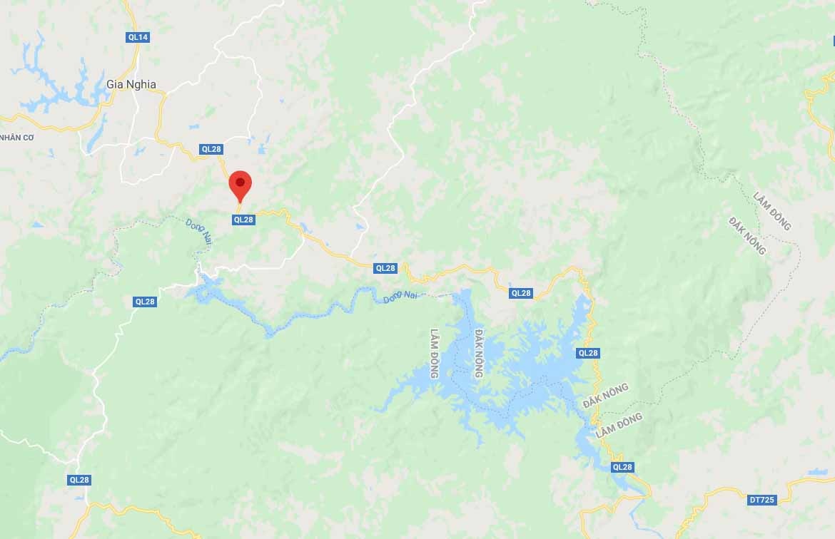 Oto tai roi xuong cau anh 2