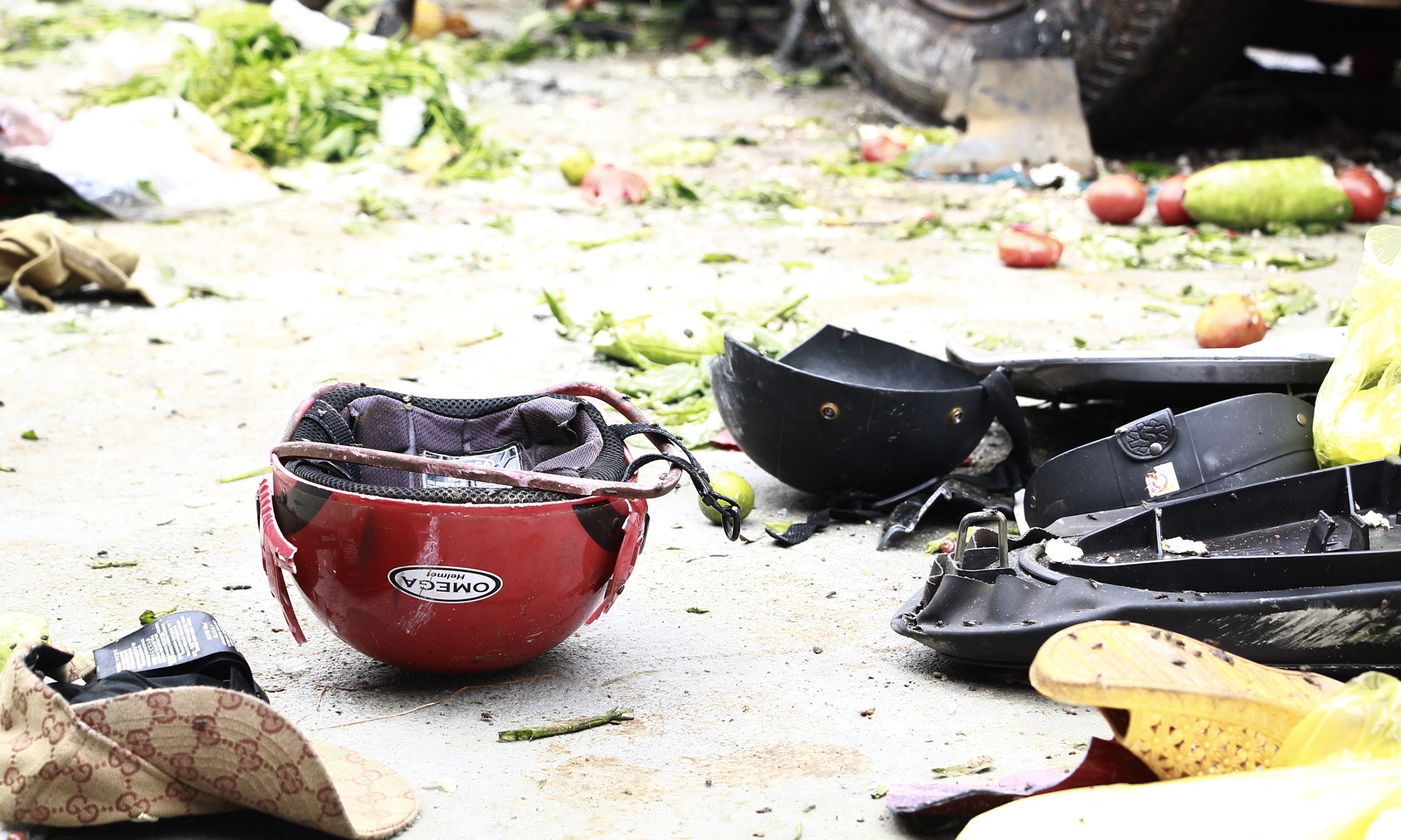 'Xe tai lao nhu ten ban khi tong chet 5 nguoi' hinh anh