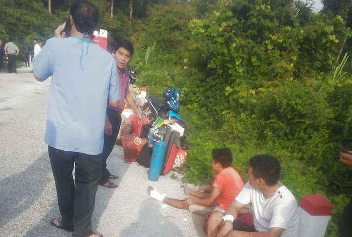 Xe khach roi xuong deo anh 7