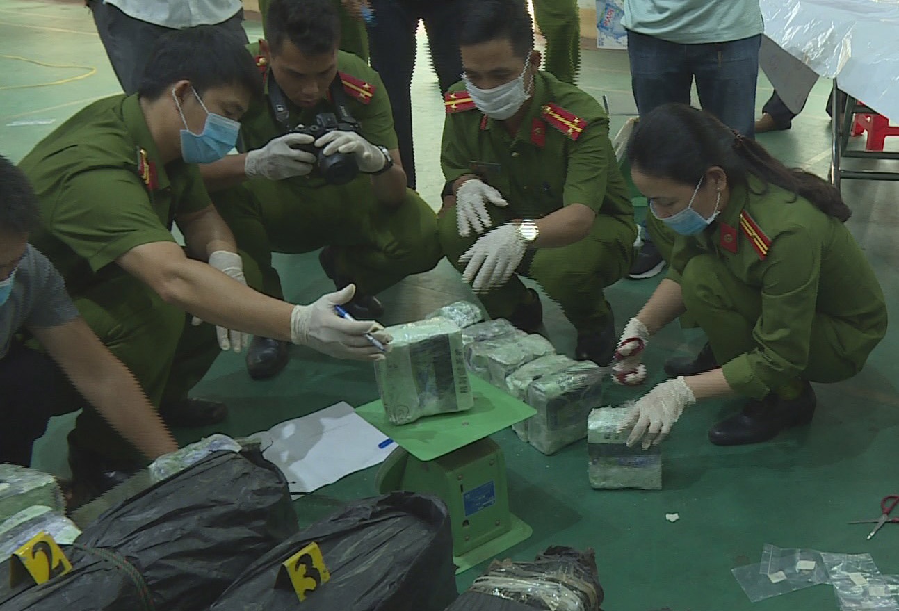 Vận chuyển thuê ma túy  ảnh 1 Van chuyen thue ma tuy anh 1