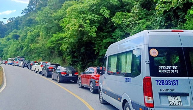 ket xe tren deo Bao Loc anh 2