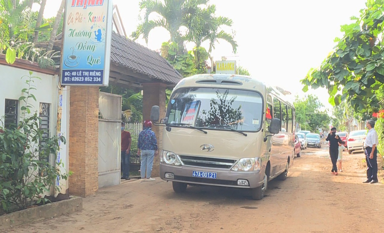 To chuc danh bac trong thoi gian gian cach anh 1