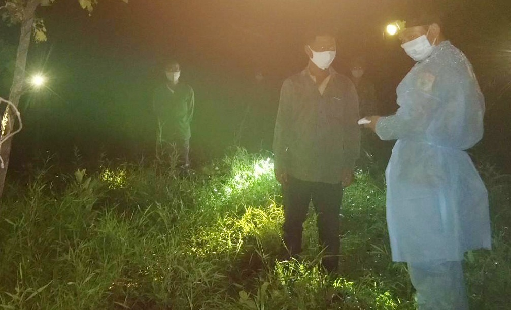 Cach ly 2 cong dan nhap canh trai phep tu Campuchia hinh anh