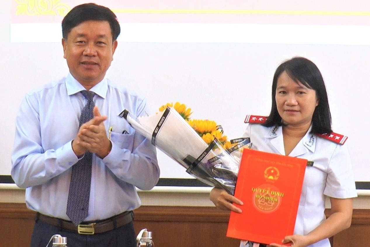 Ba Pham Thi Tra My giu chuc Chanh Thanh tra tinh Dak Nong hinh anh