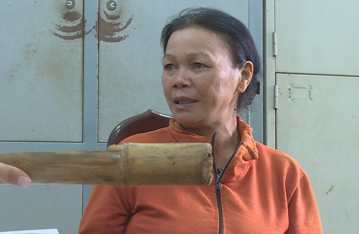 Nguoi phu nu danh chet nhan tinh hinh anh