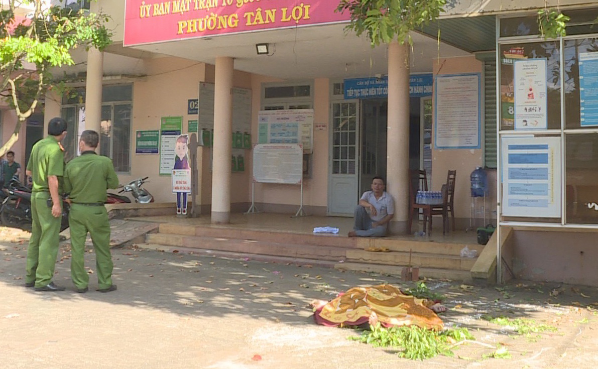 Can bo phuong tu tu anh 1