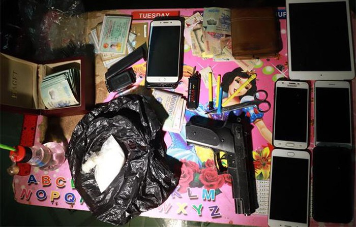 Sung trong nha ke ban ma tuy anh 1