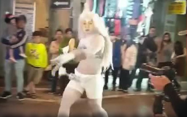 Bieu dien thoi trang phan cam anh 1