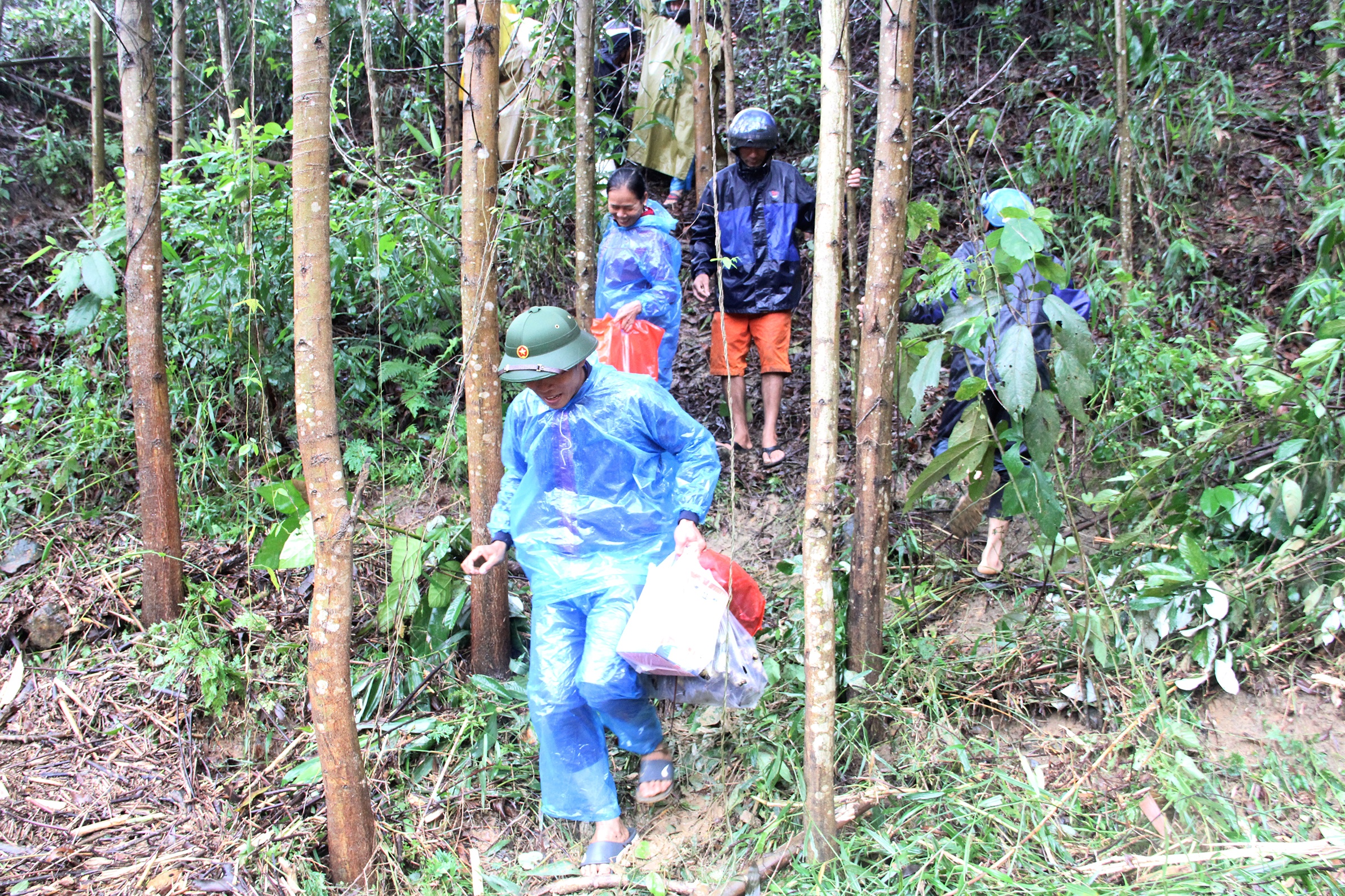 Giao thong quoc lo 26 te liet. anh 5