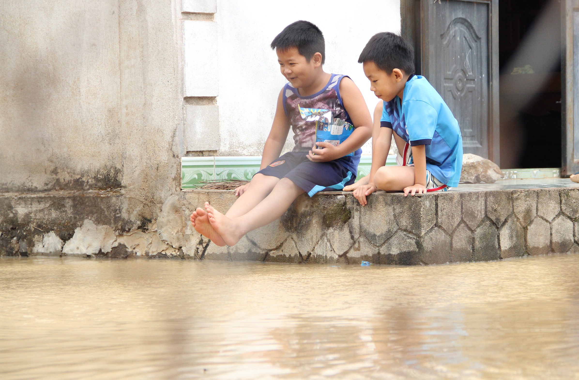 Nha o Dak Lak bi ngap anh 6