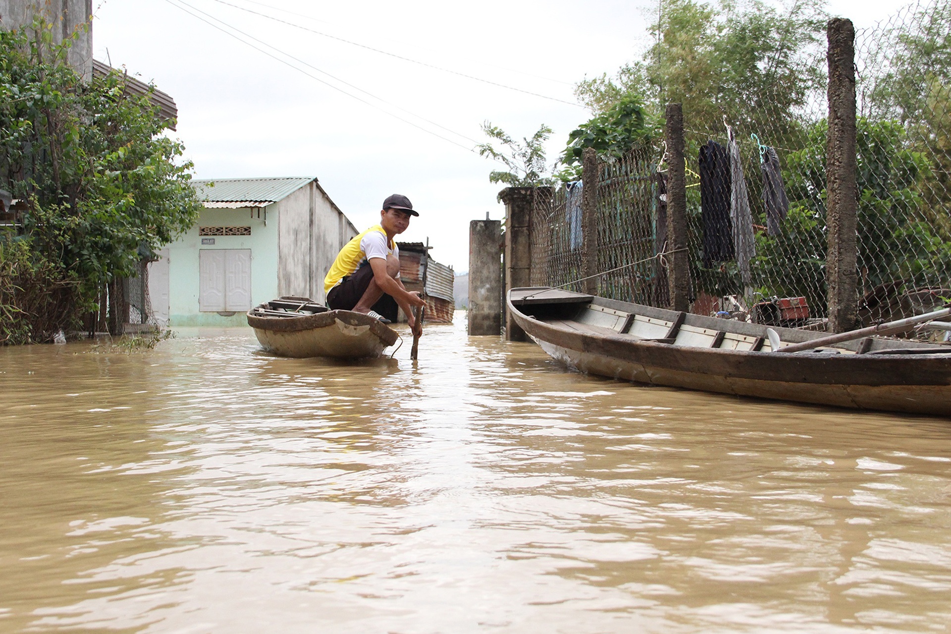 Nha o Dak Lak bi ngap anh 5