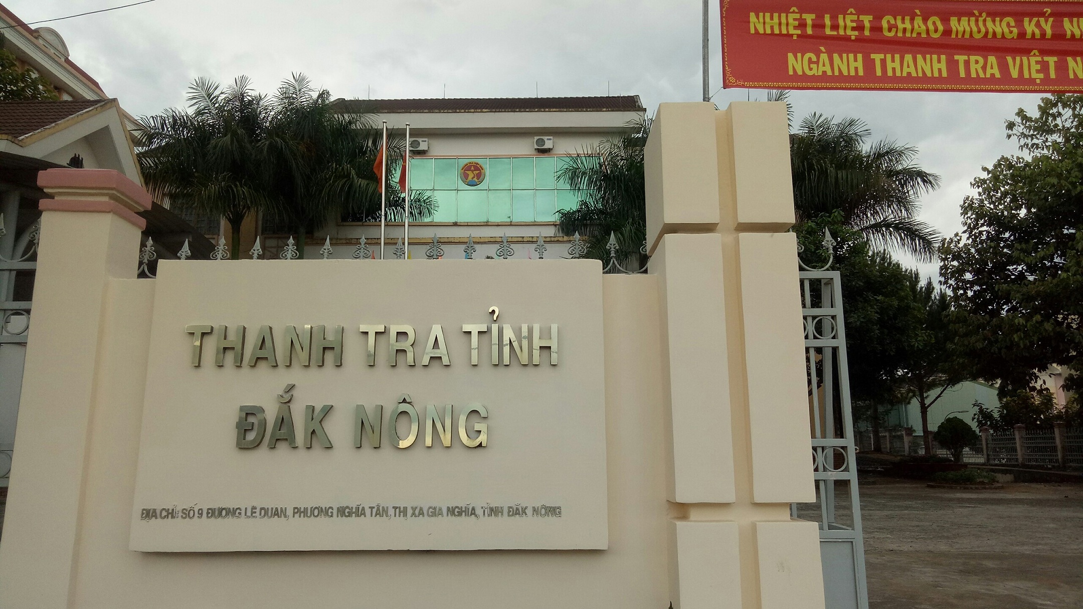 Dak Nong lap trang Zalo nhan tin to cao can bo nhung nhieu hinh anh