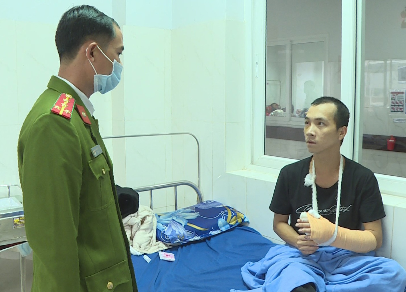 Bị chém 16 nhát không chết ảnh 1 Bi chem 16 nhat khong chet anh 1