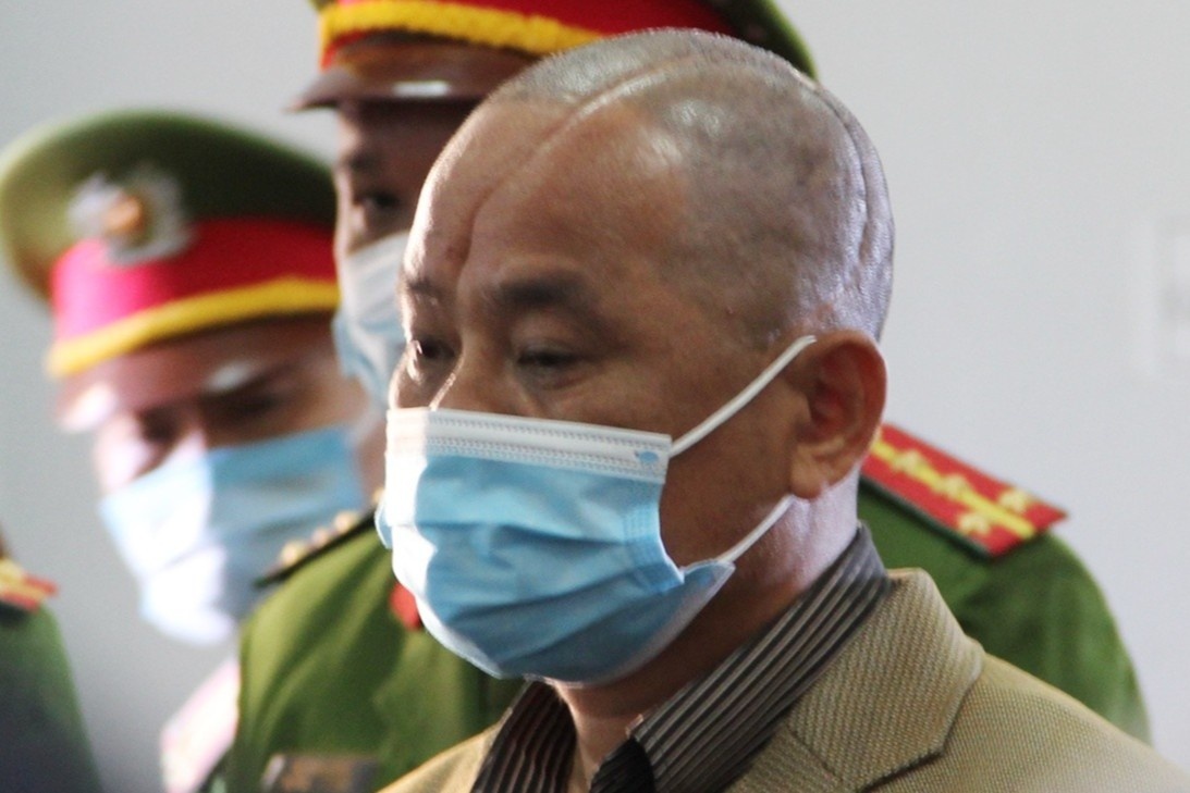 Xet xu cuu bi thu xa giet em ho hinh anh